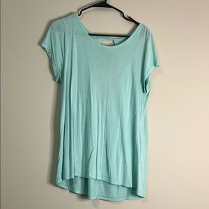 Charming Charlie Green Asymmetrical Cap Sleeve Tee